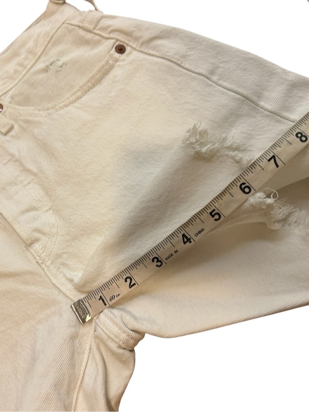 Levi's Women's White 501 Mid Thigh Shorts- Size 24 - Picture 10 of 10